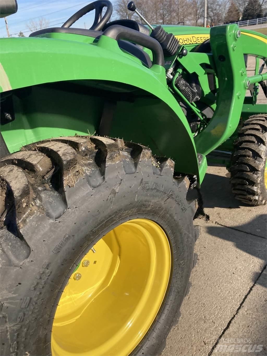 John Deere 3025D Kleintraktoren