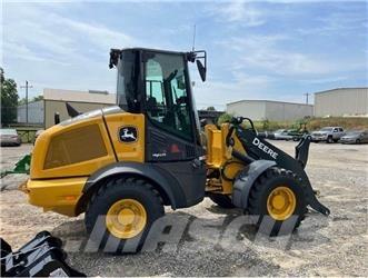 John Deere 324P Radlader