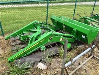 John Deere 400E Traktoren