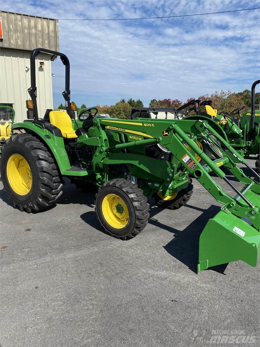 John Deere 4052M Traktoren