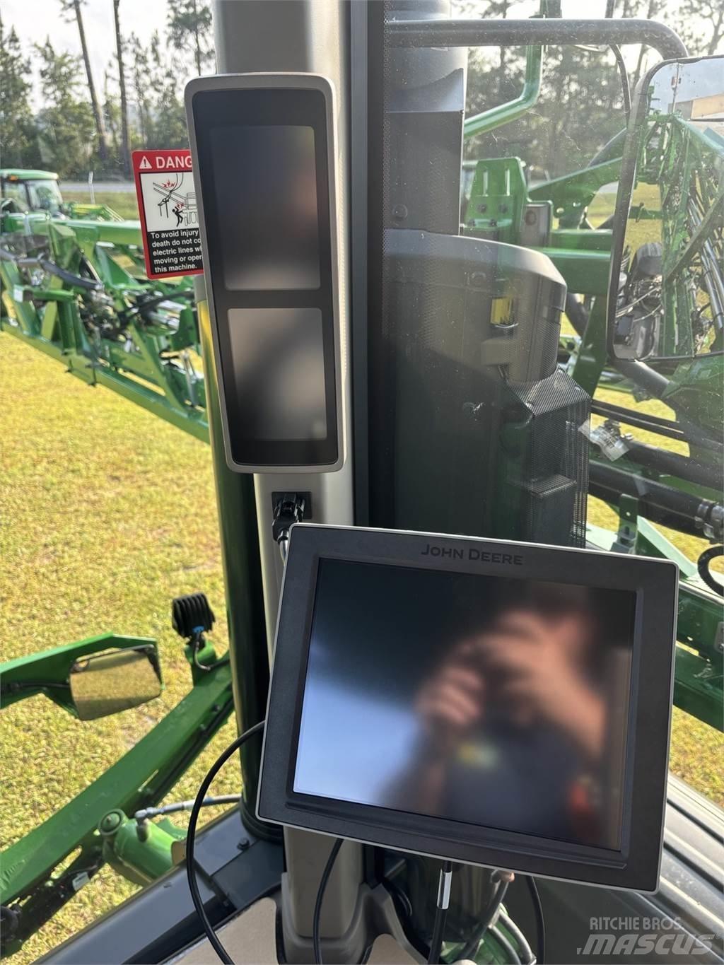 John Deere 410R Anhängespritzen