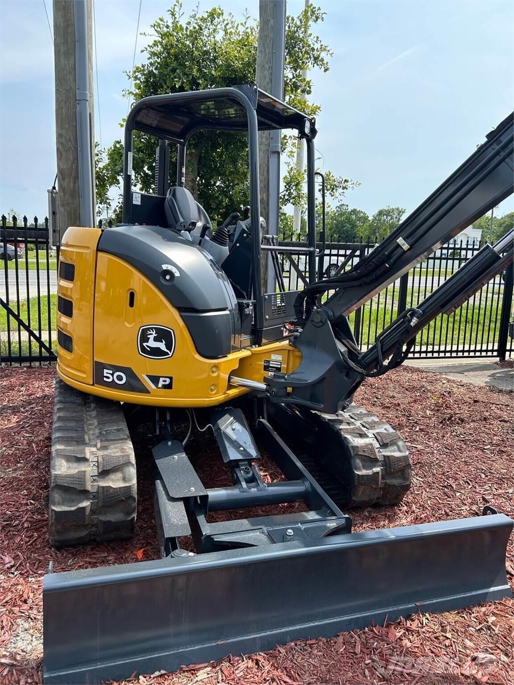 John Deere 50 P Minibagger < 7t