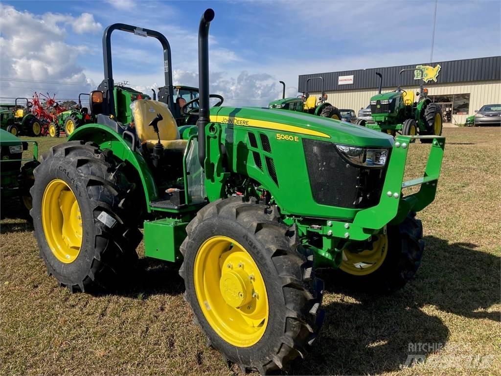 John Deere 5060E Traktoren