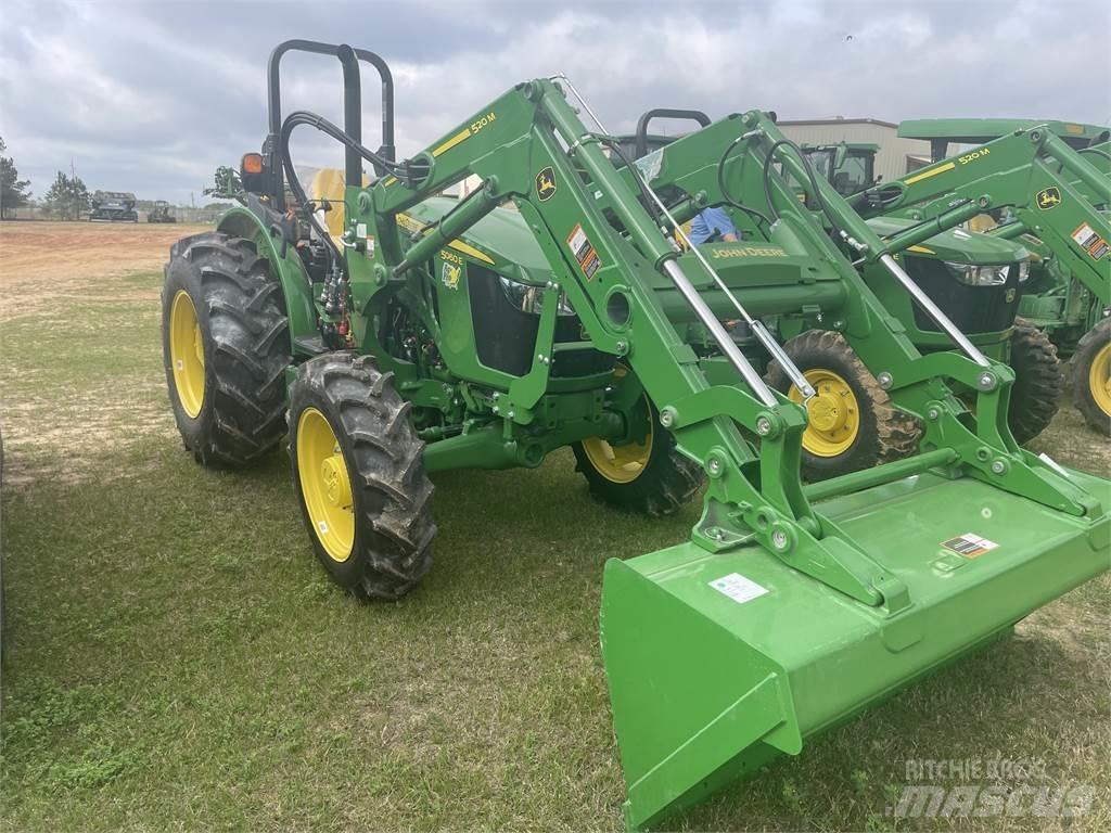 John Deere 5060E Traktoren