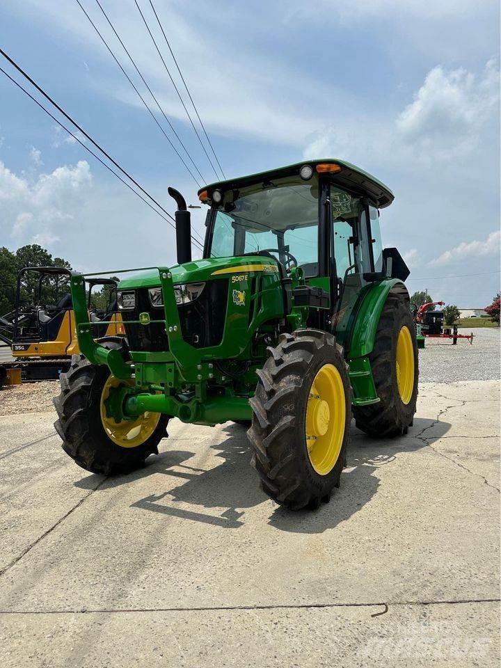 John Deere 5067E Traktoren