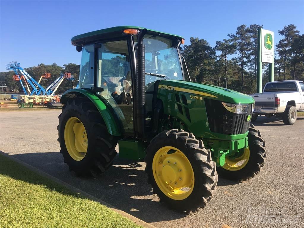 John Deere 5075E Traktoren