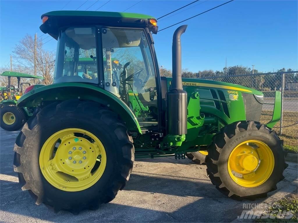 John Deere 5075E Traktoren