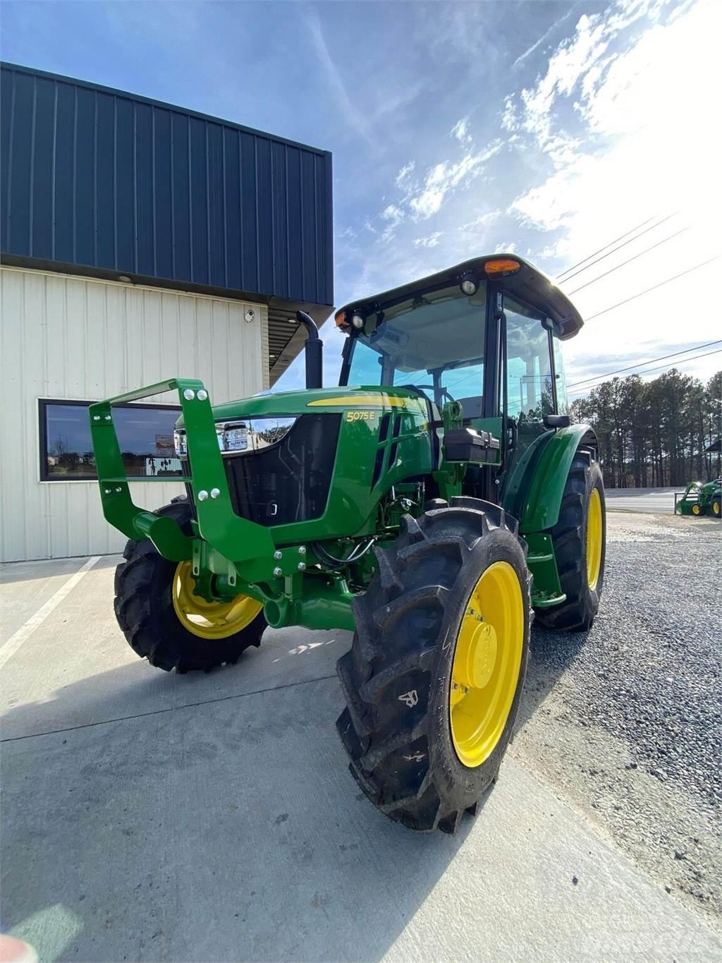 John Deere 5075E Traktoren