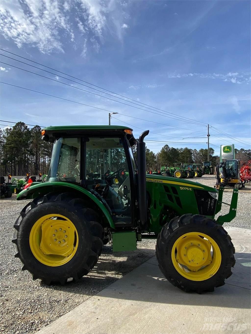 John Deere 5075E Traktoren