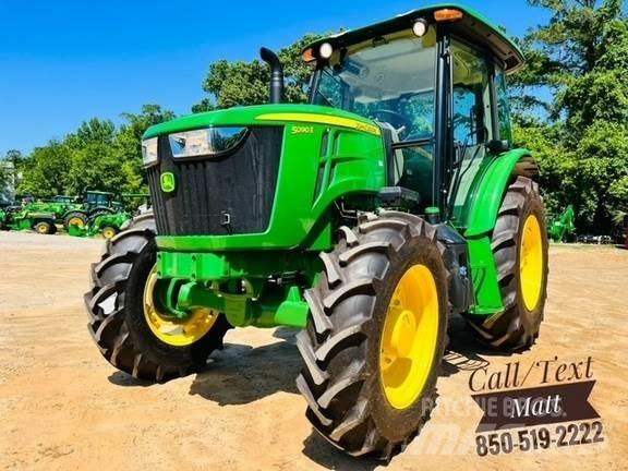 John Deere 5090E Traktoren