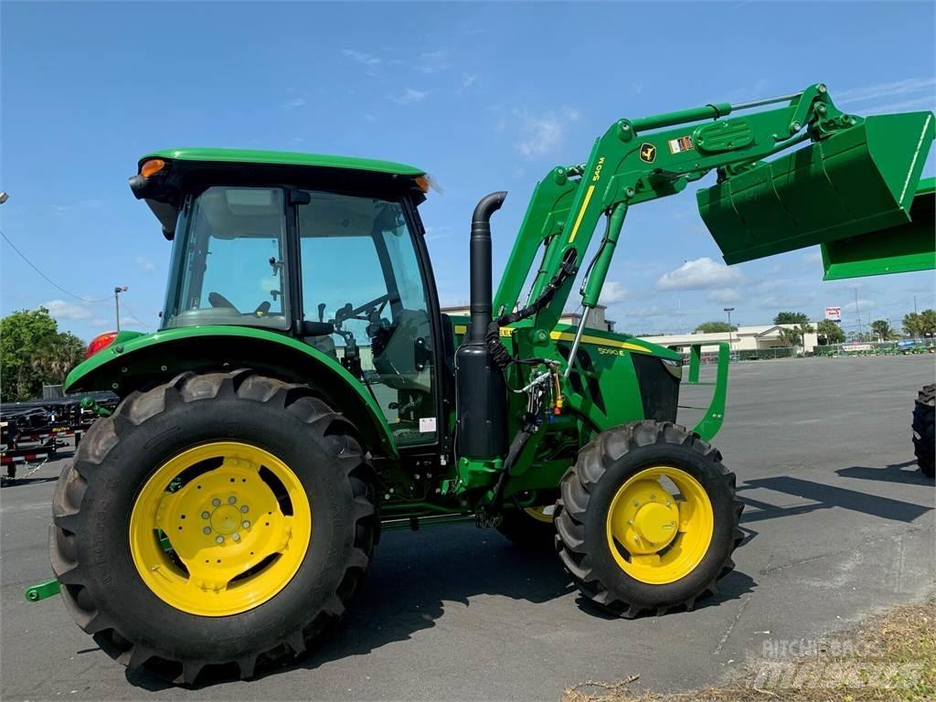 John Deere 5090E Traktoren