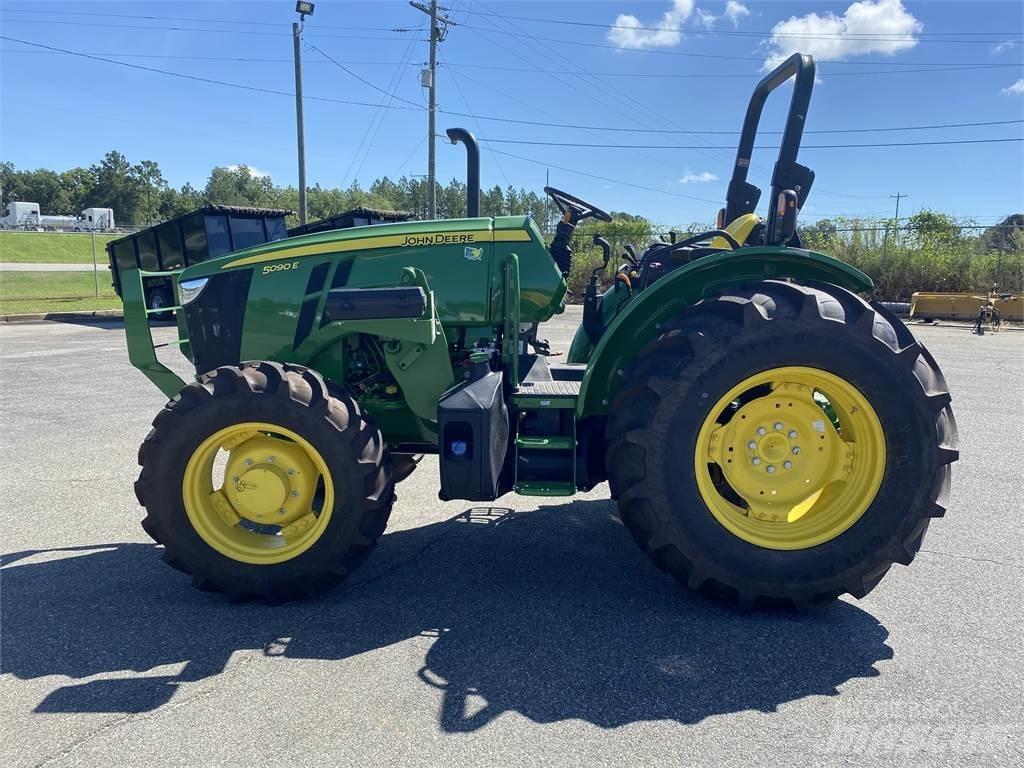 John Deere 5090E Traktoren