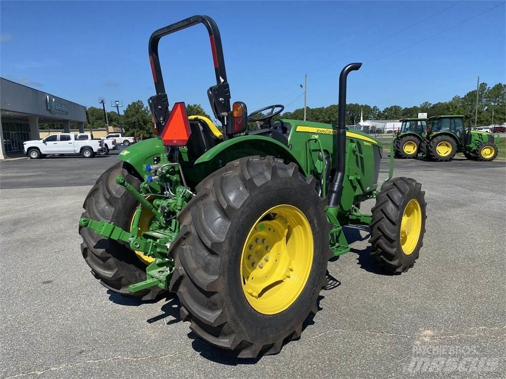 John Deere 5090E Traktoren