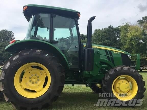 John Deere 5100E Traktoren