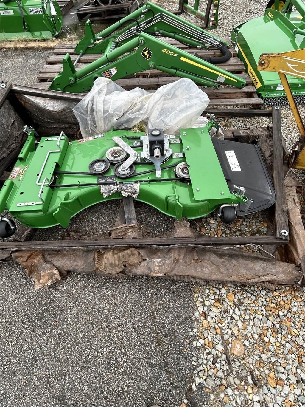 John Deere 60D Mäher