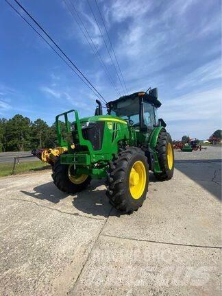 John Deere 6105E Traktoren