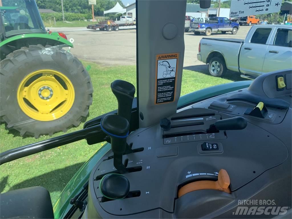 John Deere 6120E Traktoren