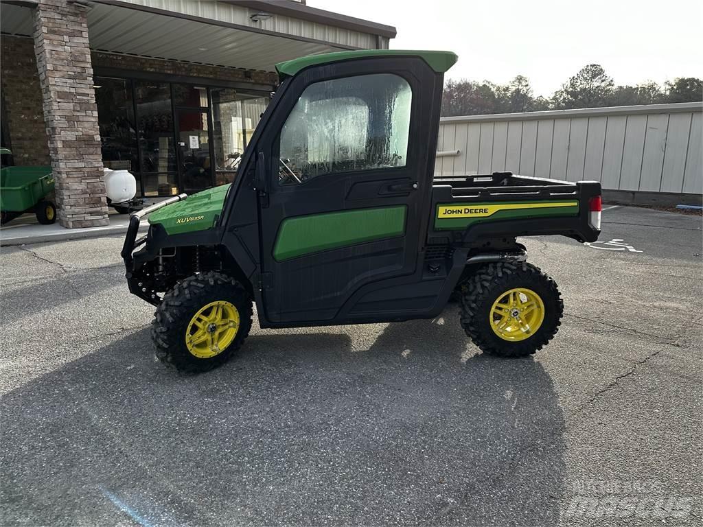 John Deere 835R Arbeitsfahrzeuge
