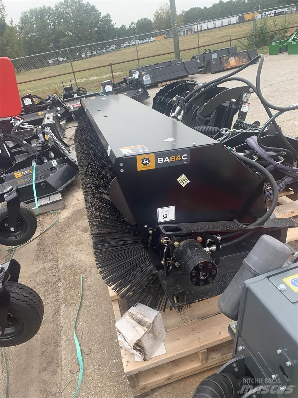 John Deere BA84C Sonstige Baumaschinen