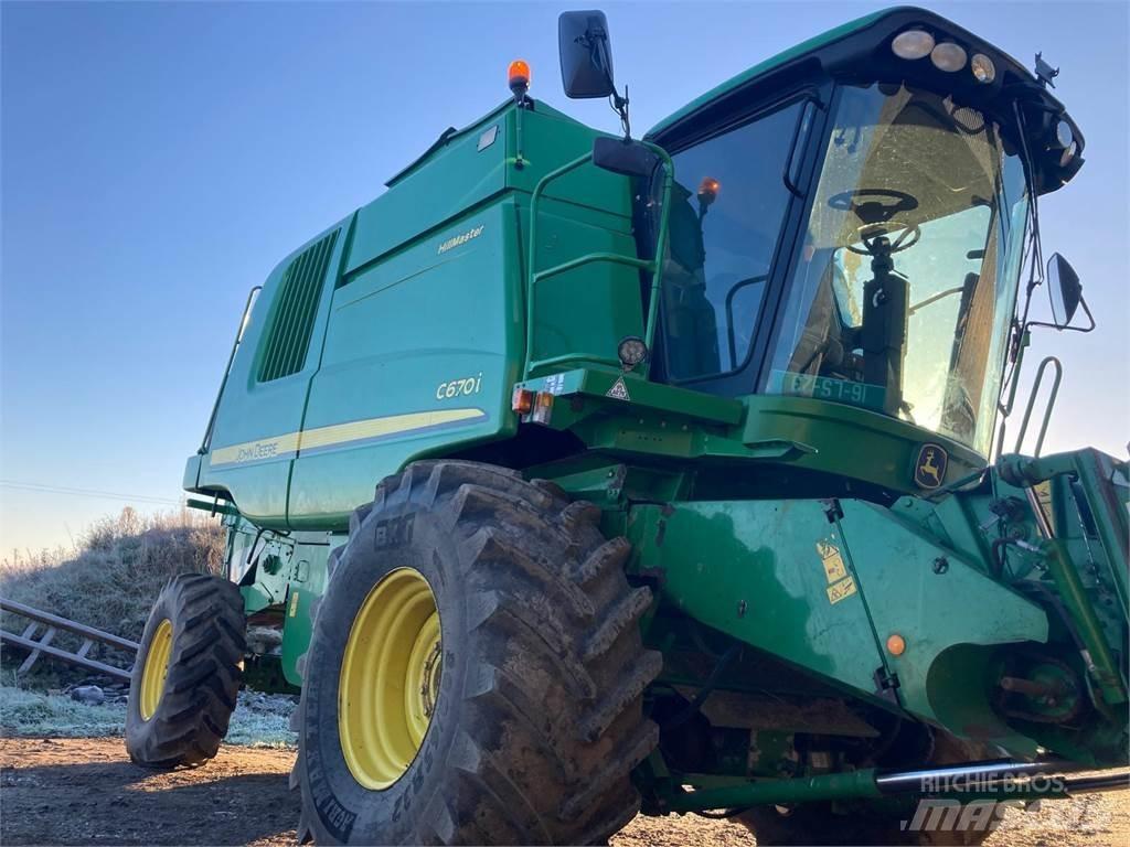 John Deere C670 Mähdrescher