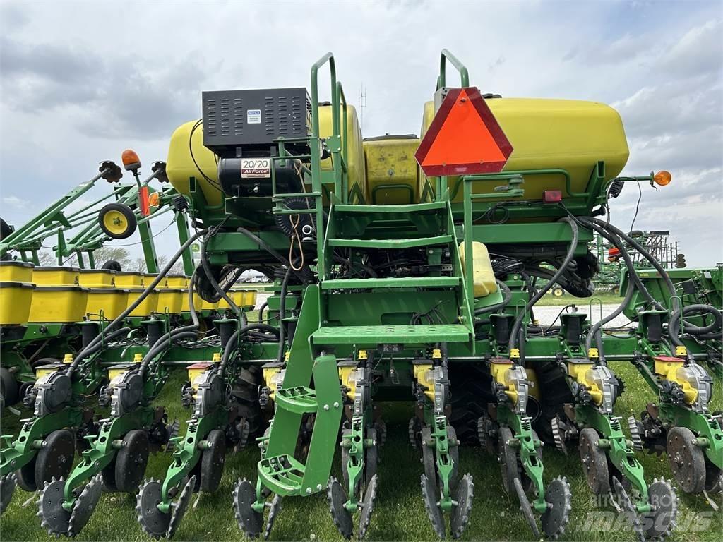 John Deere DB60 Pflanzmaschinen