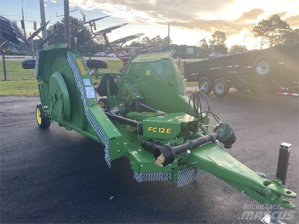 John Deere FC12E Ballenschredder, -schneider und -wickler