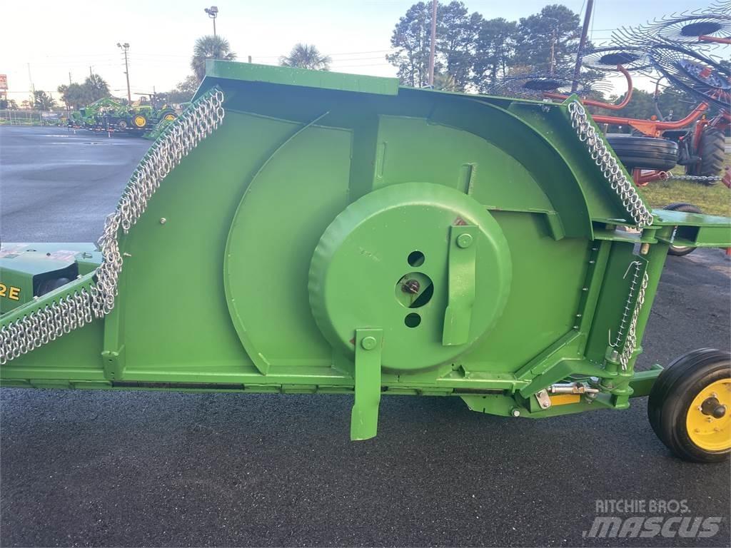 John Deere FC12E Ballenschredder, -schneider und -wickler