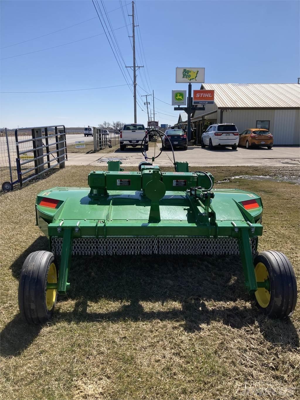 John Deere RC8M Ballenschredder, -schneider und -wickler