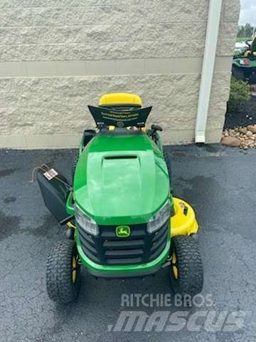 John Deere S100 Reitermäher