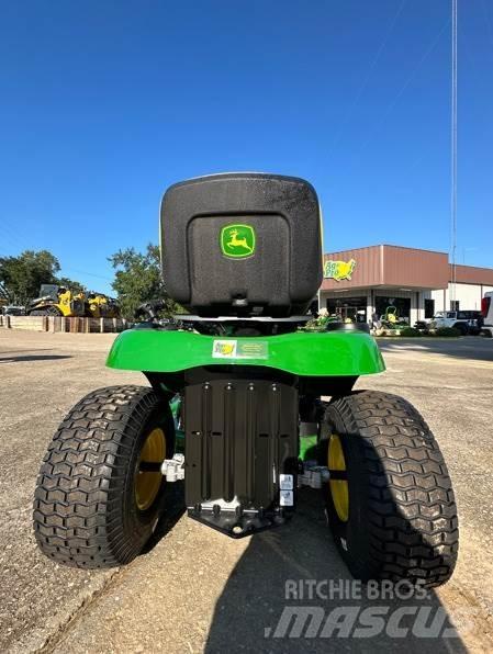 John Deere S100 Reitermäher