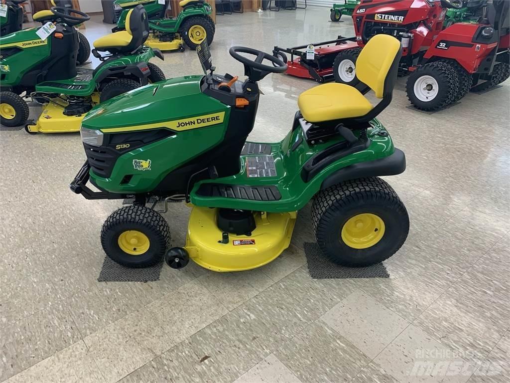 John Deere S130 Reitermäher