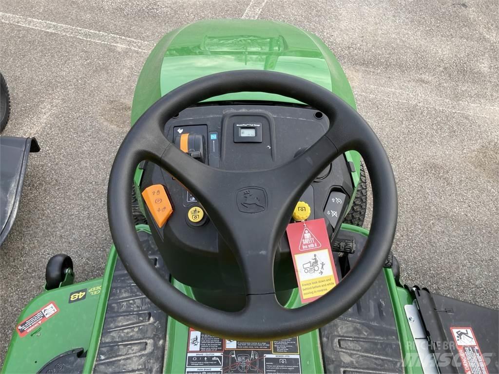 John Deere S240 Kleintraktoren