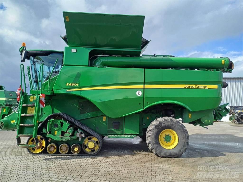 John Deere S680 Mähdrescher