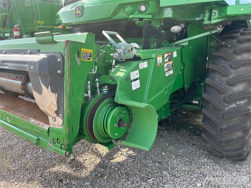 John Deere S770 Mähdrescher