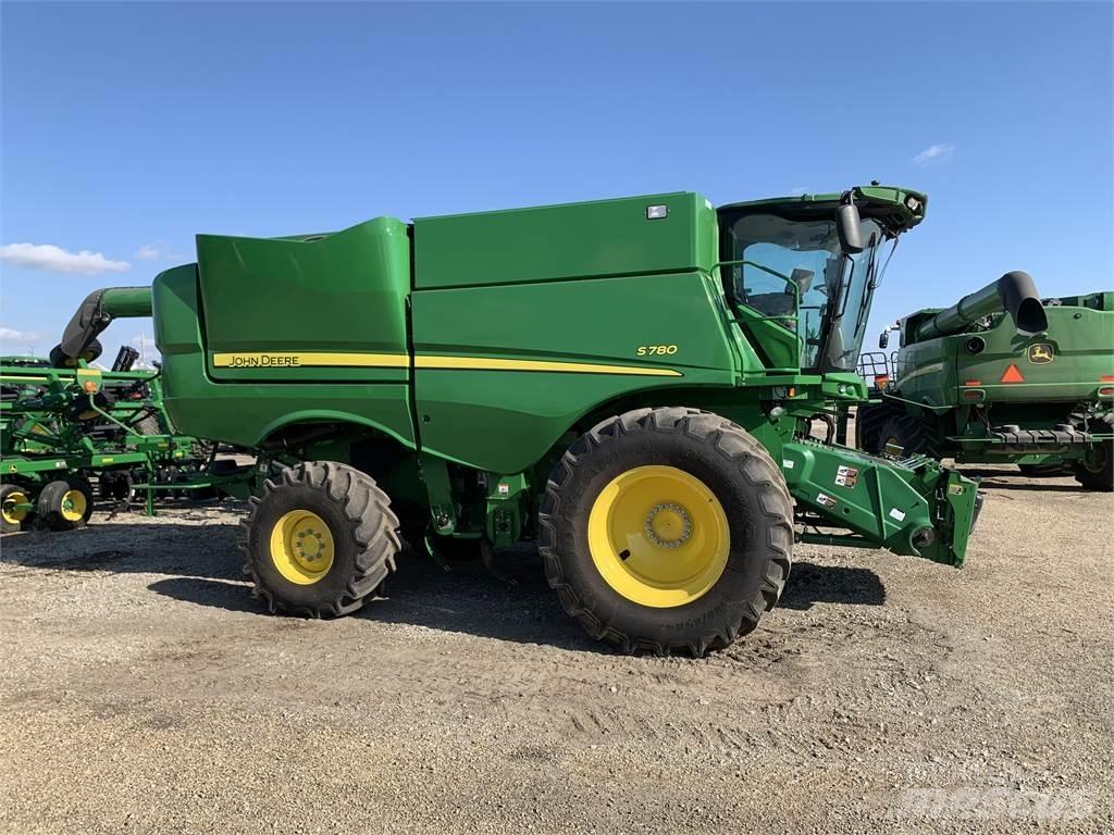 John Deere S780 Mähdrescher