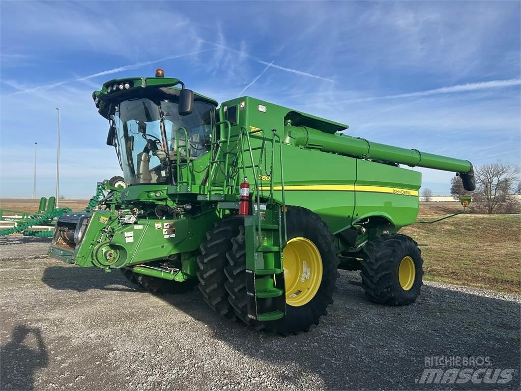John Deere S780 Mähdrescher