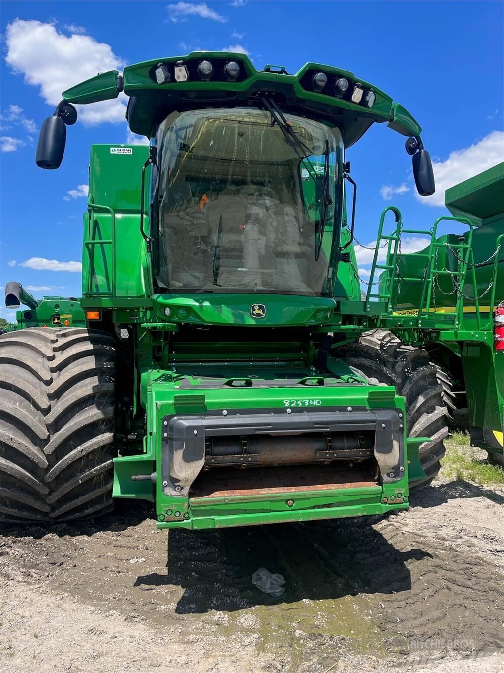 John Deere S790 Mähdrescher