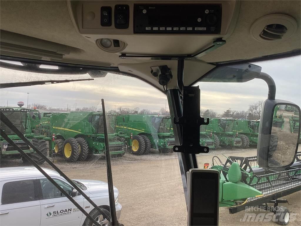 John Deere S790 Mähdrescher