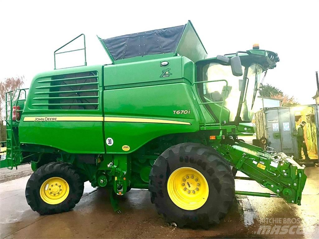 John Deere T670 Mähdrescher