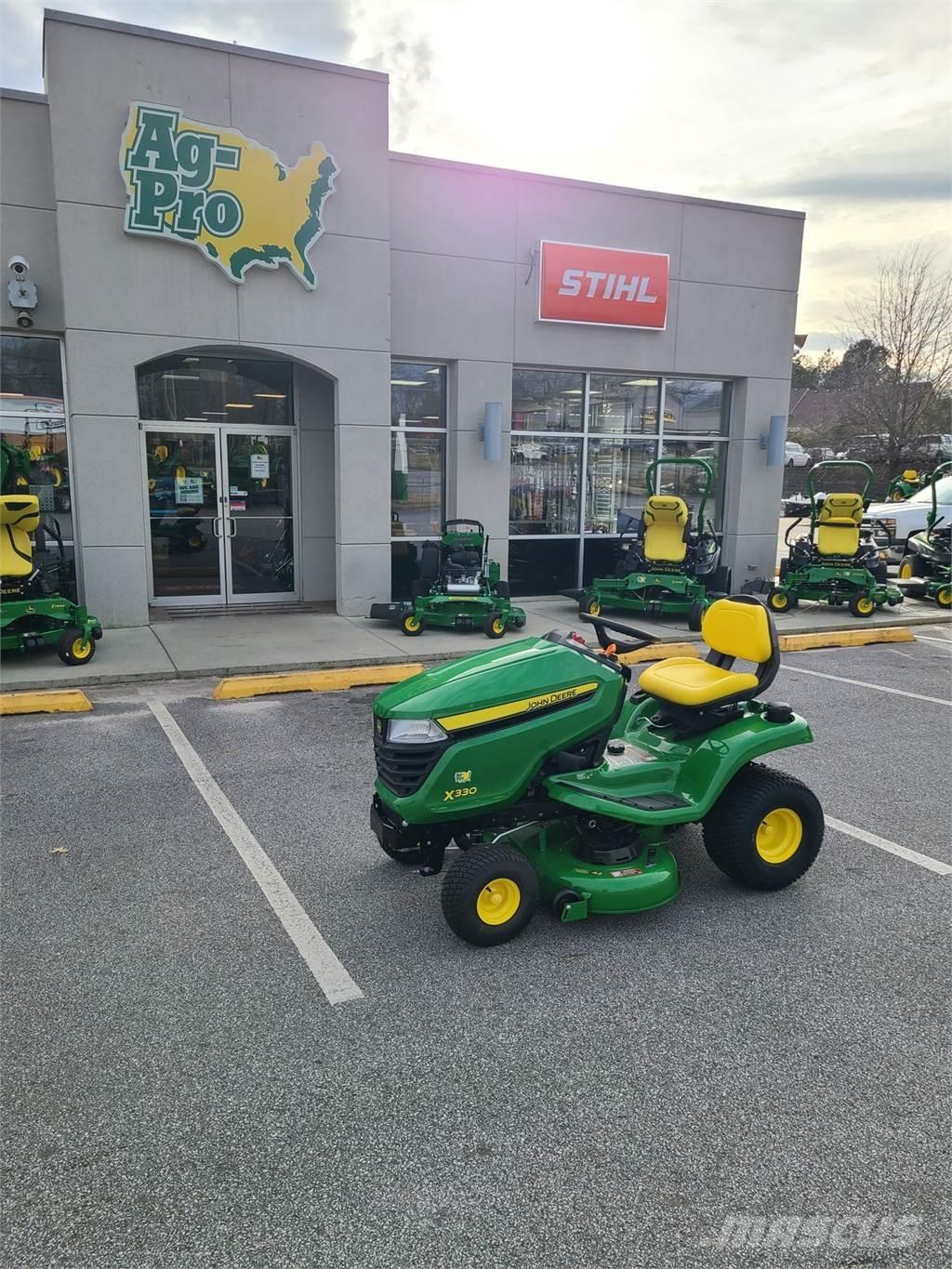 John Deere X330 Kleintraktoren