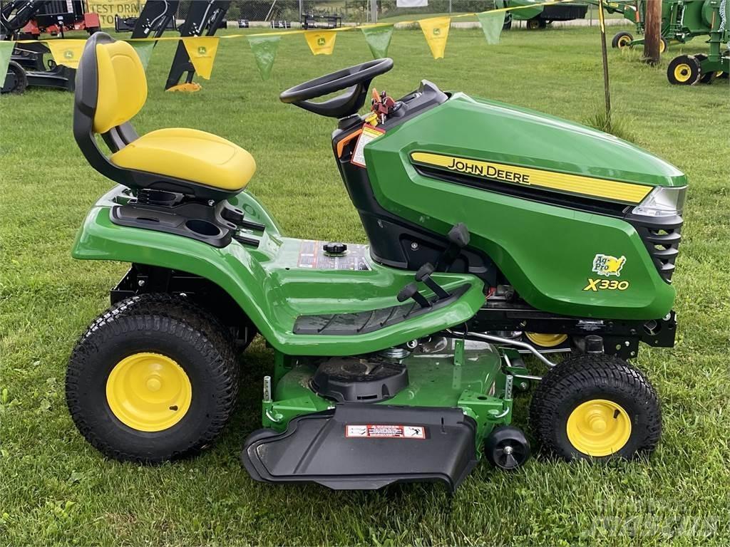 John Deere X330 Kleintraktoren
