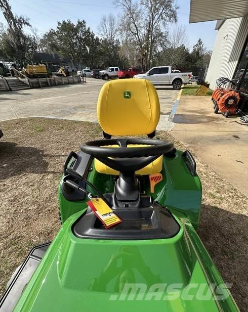 John Deere X739 Kleintraktoren