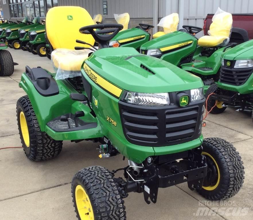 John Deere X758 Kleintraktoren