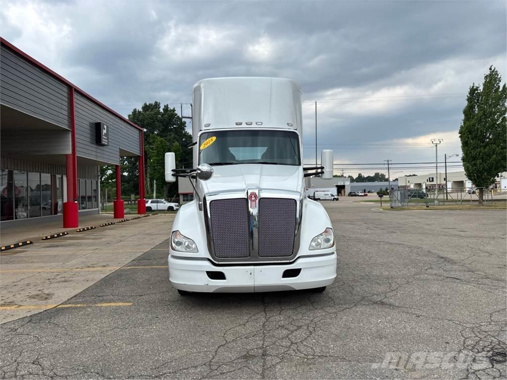 Kenworth T680 Sattelzugmaschinen