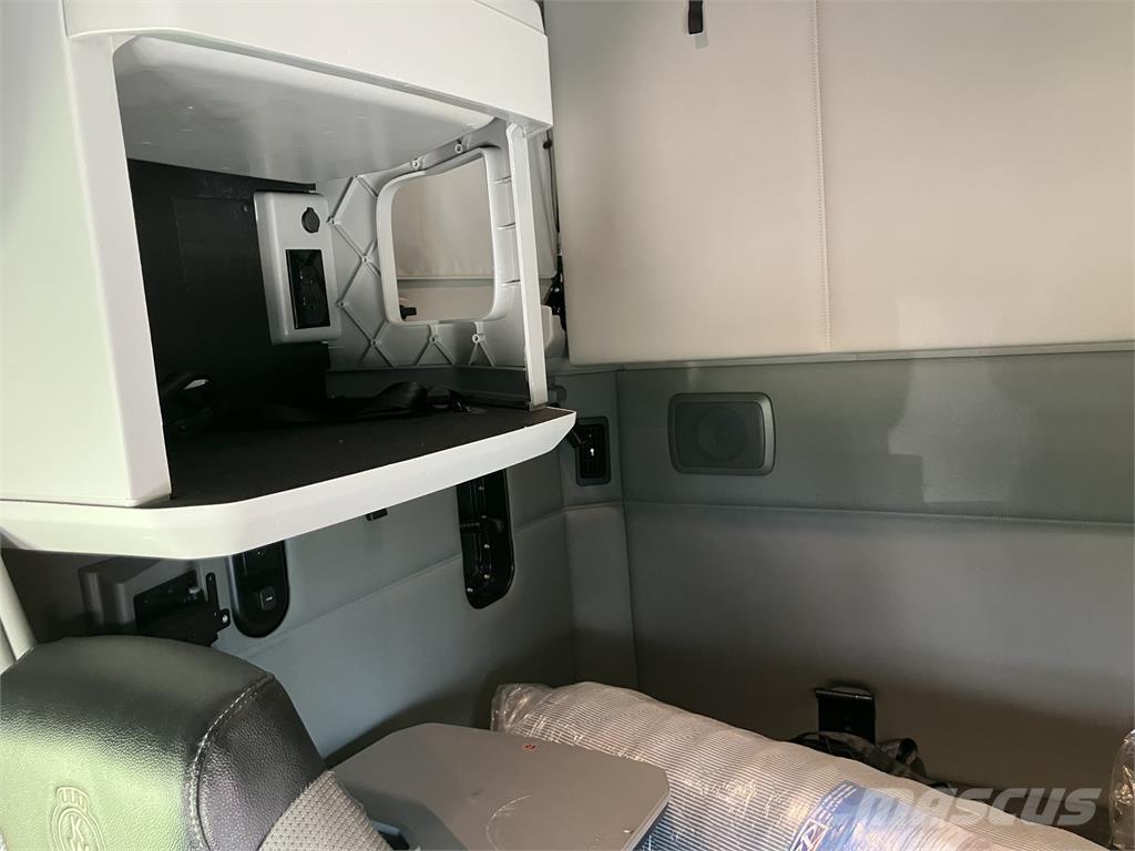 Kenworth T680 Andere Fahrzeuge
