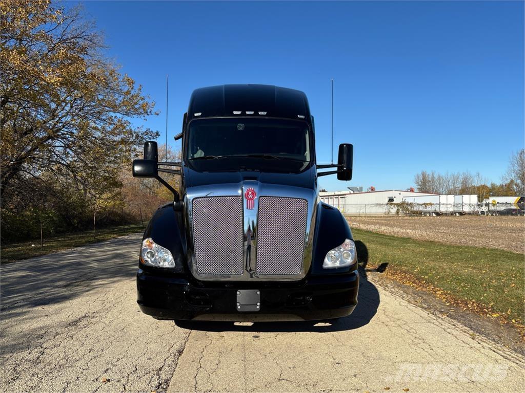 Kenworth T680 Andere Fahrzeuge
