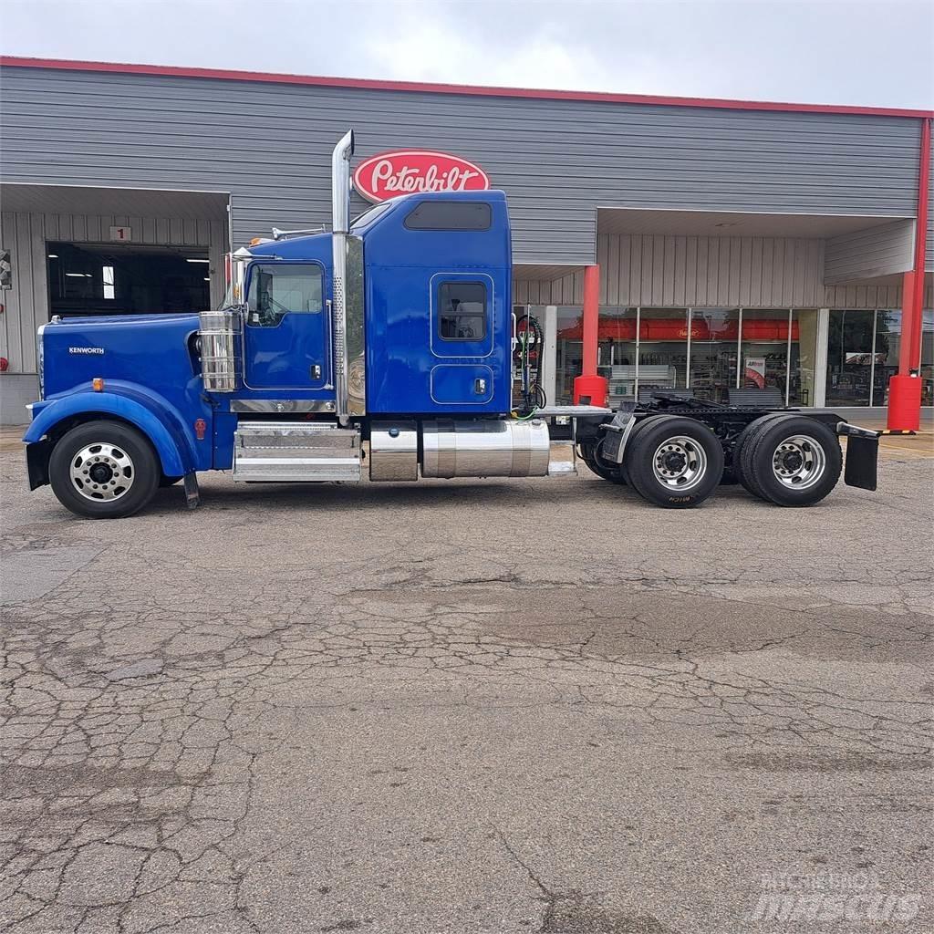 Kenworth W900 Sattelzugmaschinen