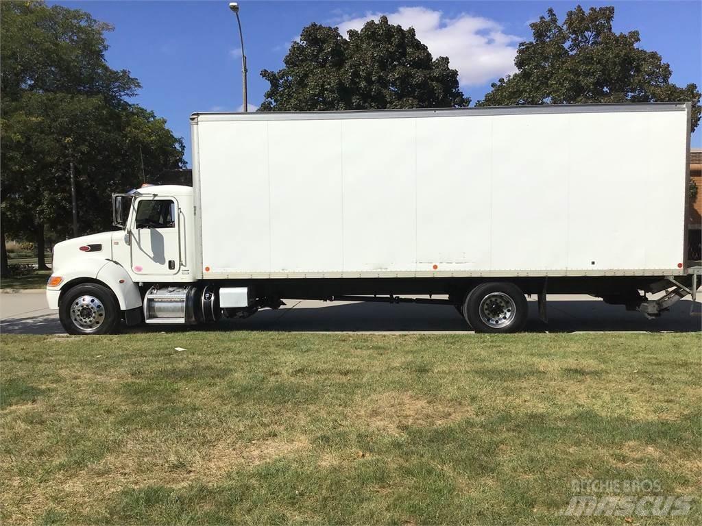 Peterbilt 337 Kastenaufbau