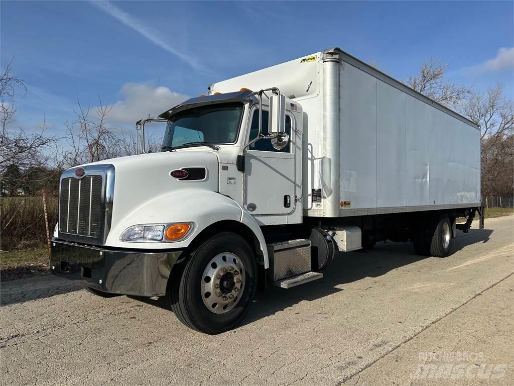 Peterbilt 337 Kastenaufbau