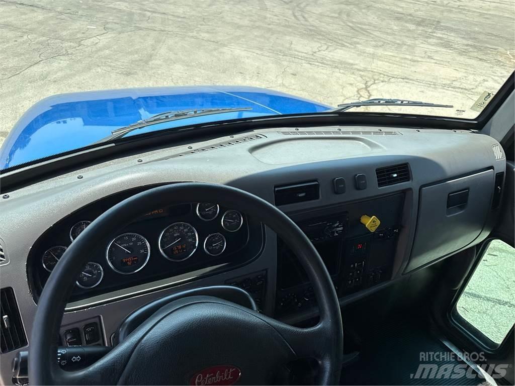 Peterbilt 337 Andere Fahrzeuge